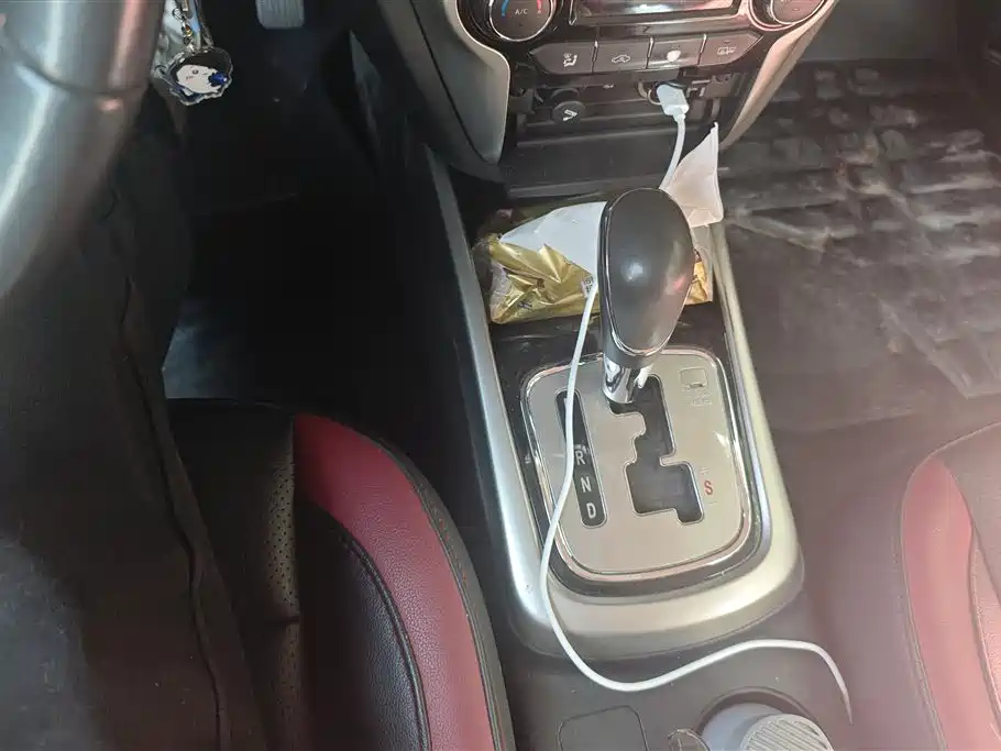 Changan Eado XT 2014 — фото 16