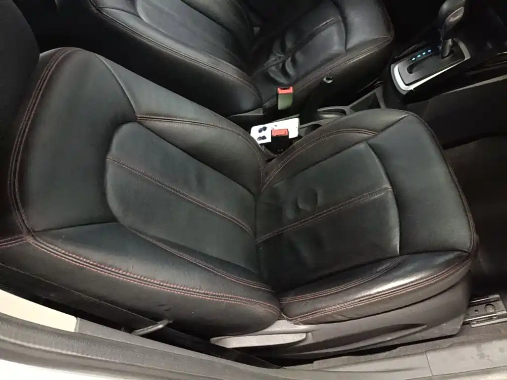 Ford Ecosport 2015 — фото 25