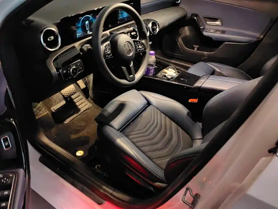 Mercedes-Benz A-Class 2020 — фото 9