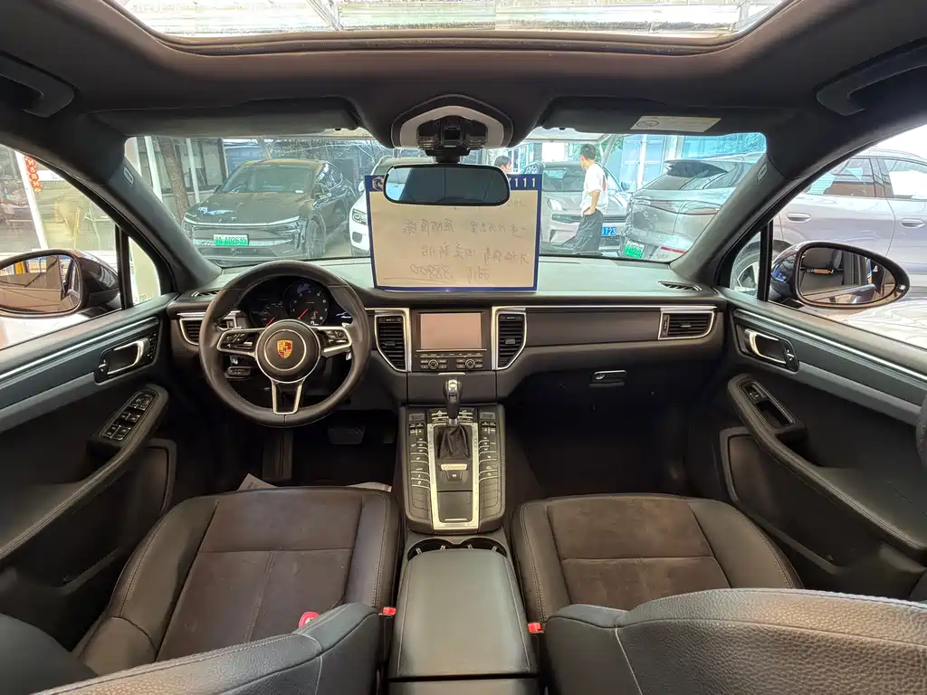 Porsche Macan 2015 — фото 15
