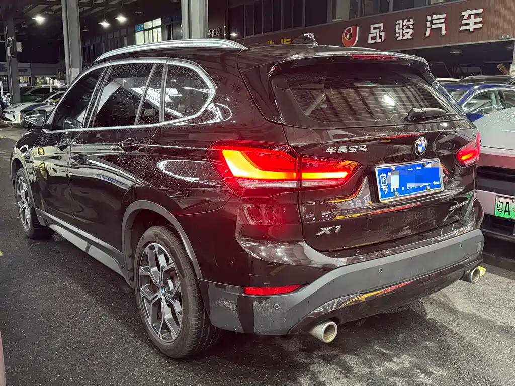 BMW X1 2021 — фото 5