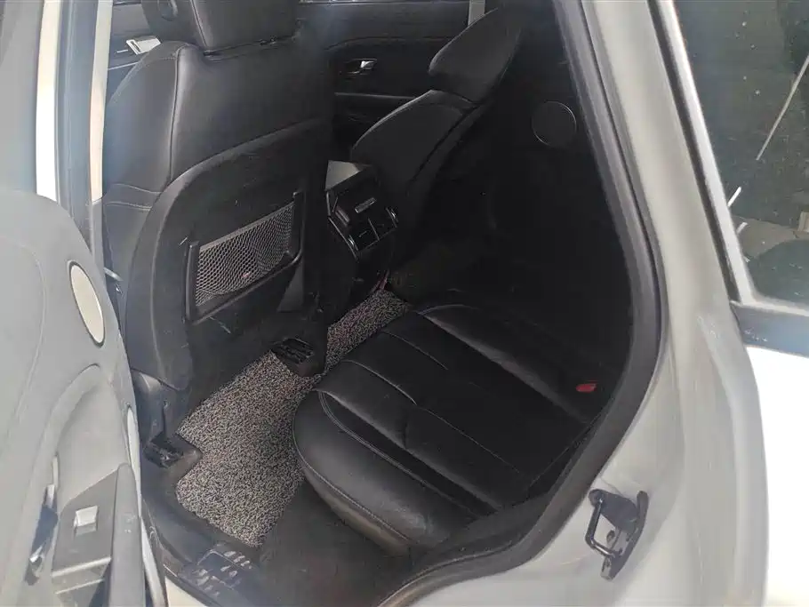 Land Rover Evoque 2018 — фото 11