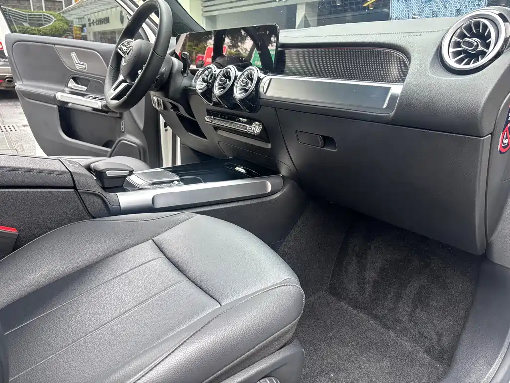 Mercedes-Benz GLB 2022 — фото 14