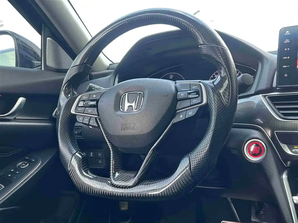 Honda Accord 2022 — фото 32