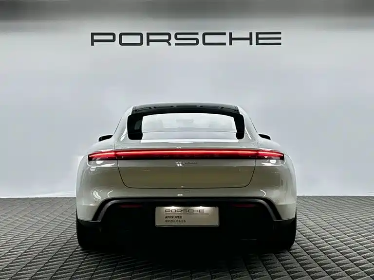 Porsche Taycan 2023 — фото 5