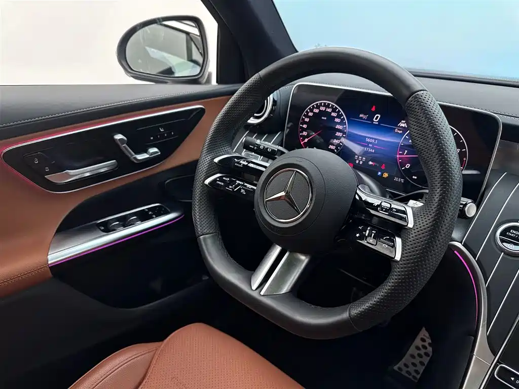 Mercedes-Benz GLC 2025 — фото 10