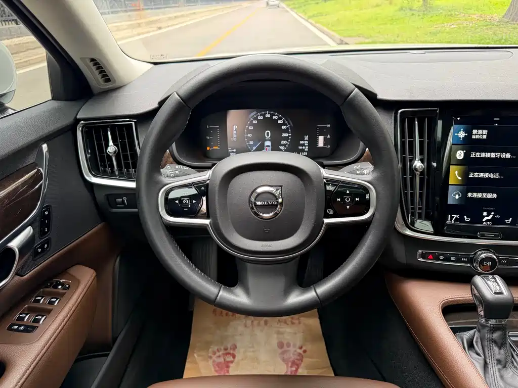 Volvo S90 2017 — фото 6