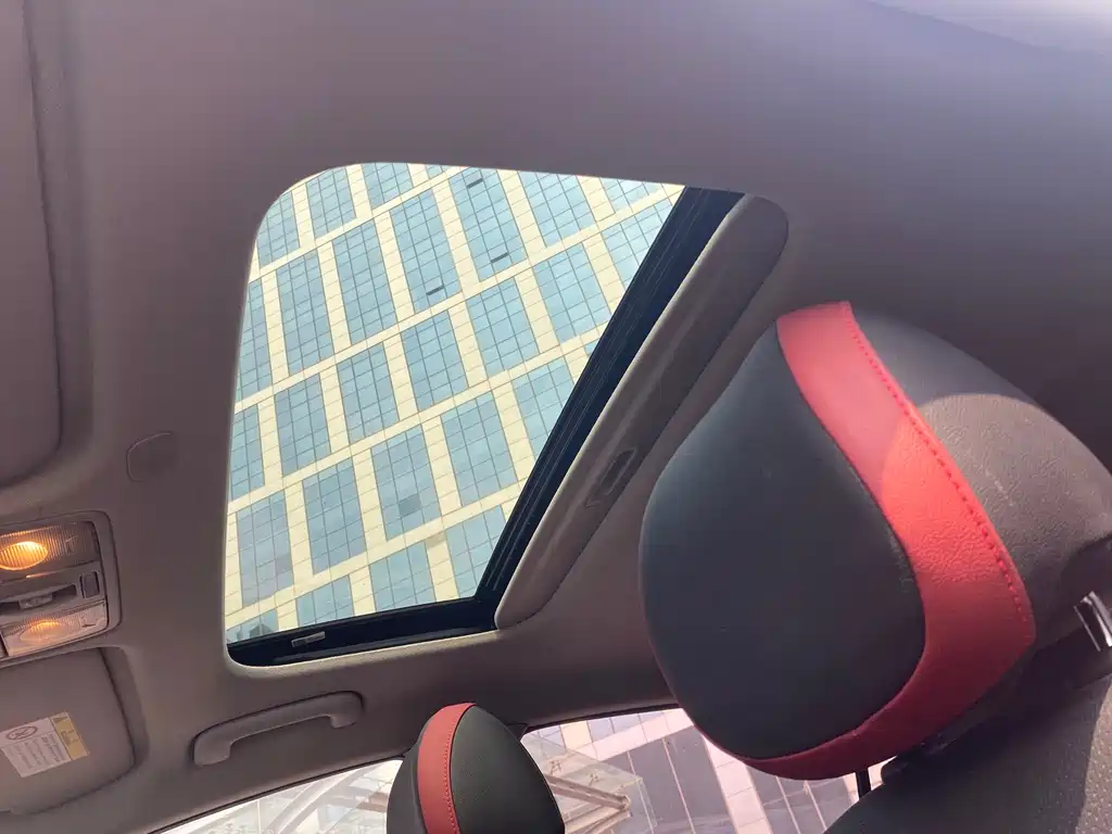 Kia KX Cross 2018 — фото 12