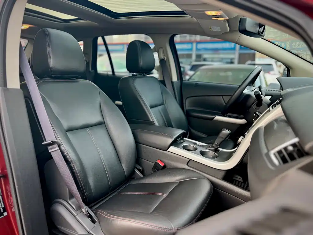 Ford Edge 2015 — фото 23