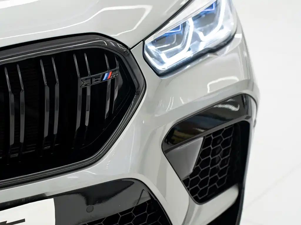 BMW X6 M 2023 — фото 8
