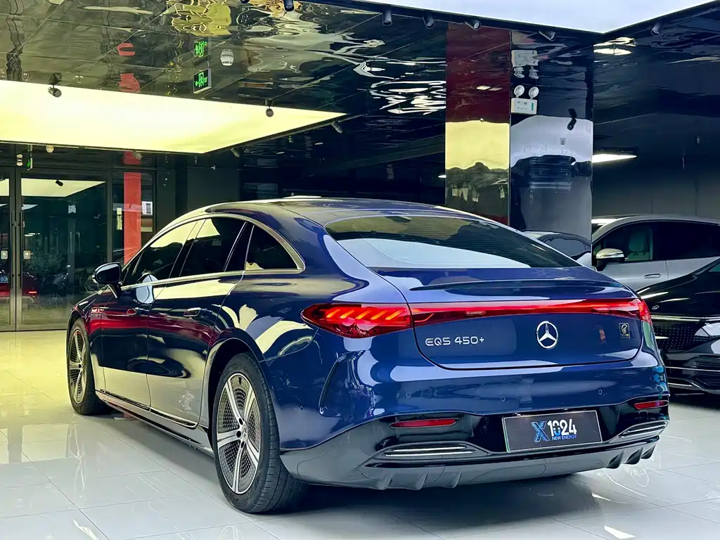 Mercedes-Benz EQS 2022 — фото 17