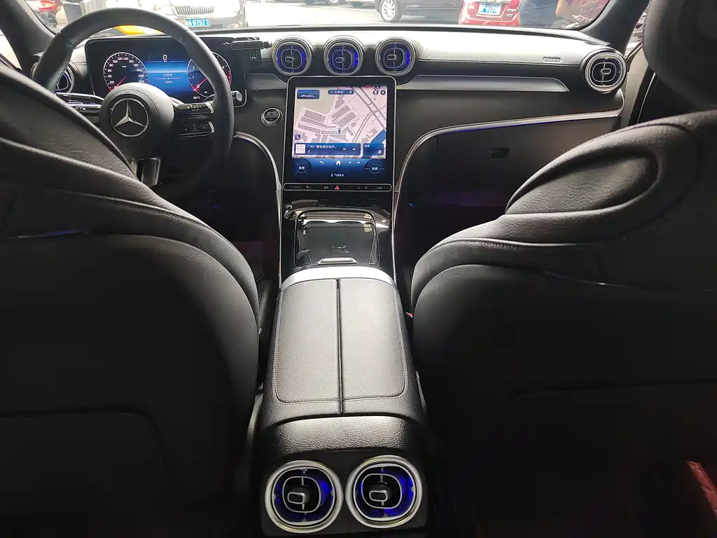 Mercedes-Benz C-Class 2024 — фото 15