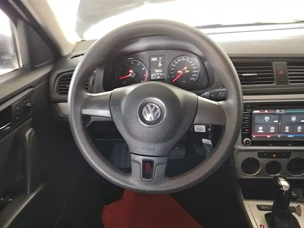 Volkswagen Lavida 2015 — фото 11