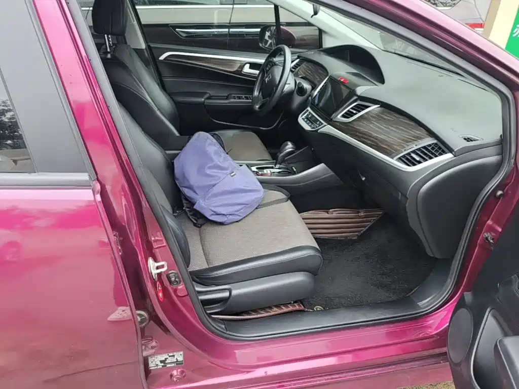 Honda Jade 2019 — фото 25