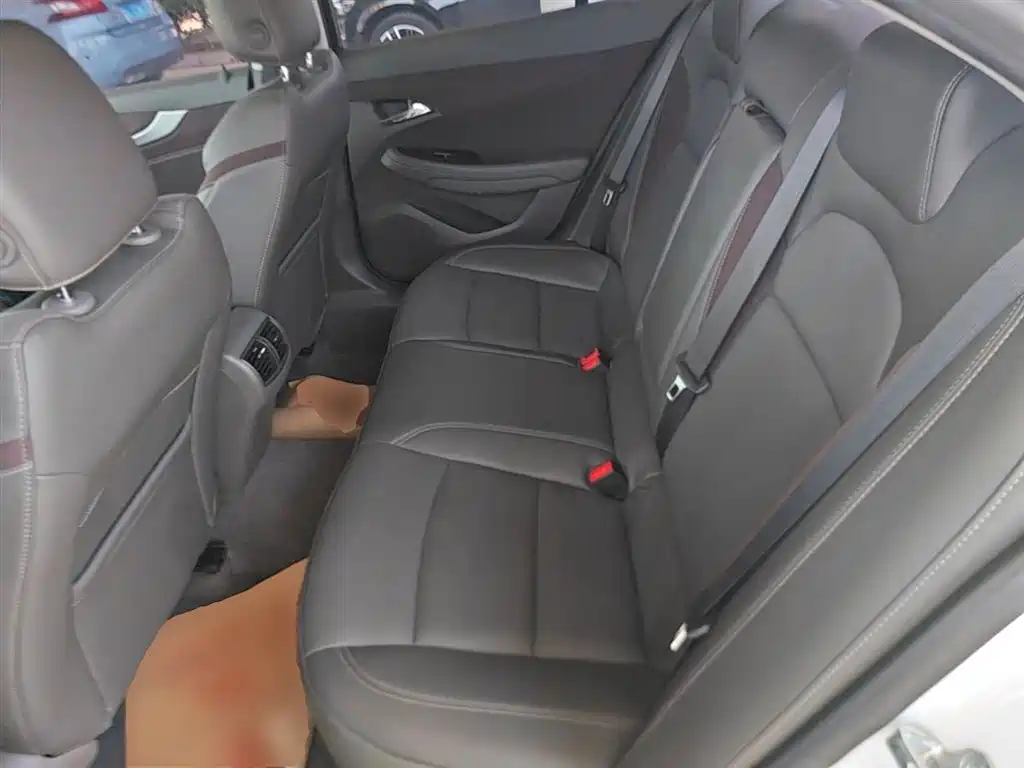 Chevrolet Malibu 2019 — фото 17