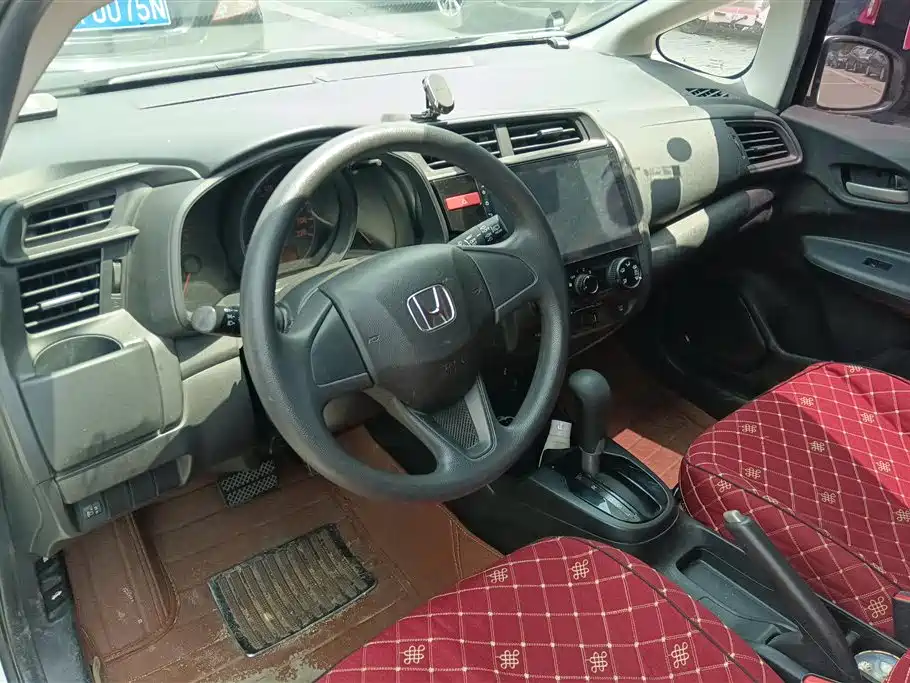 Honda Fit 2016 — фото 12