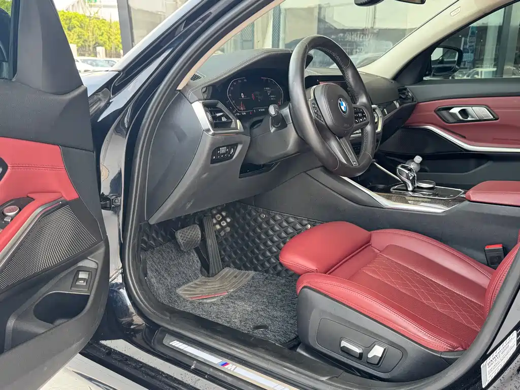 BMW 3 Series 2021
