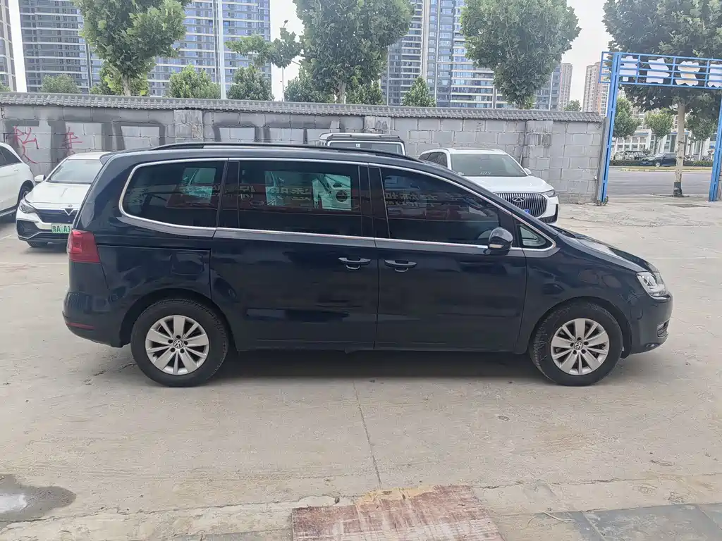 Volkswagen Sharan 2016 — фото 7