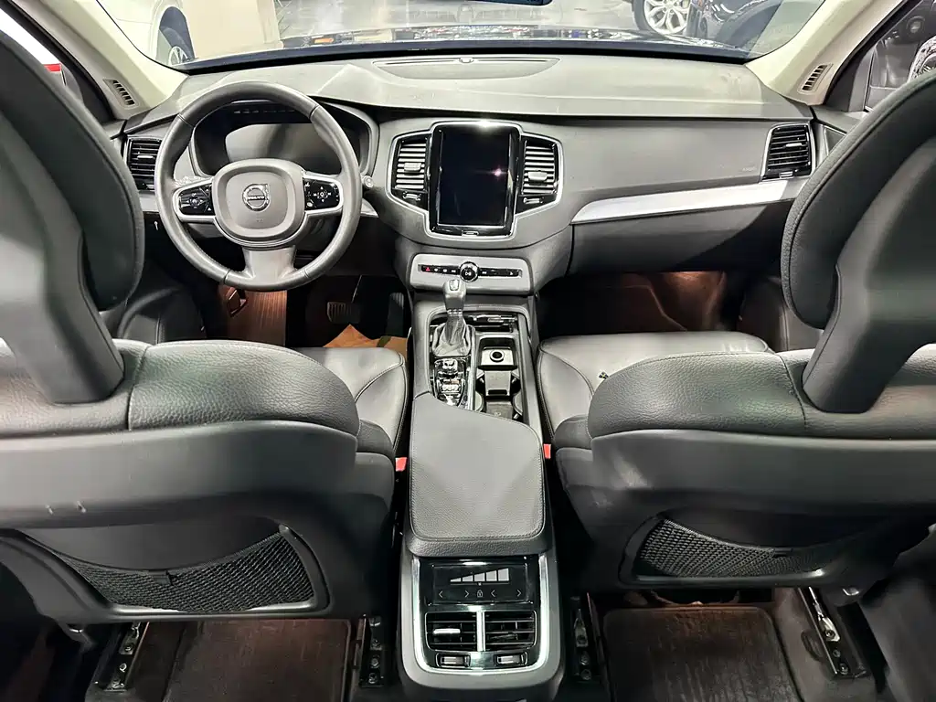 Volvo XC90 2017 — фото 6