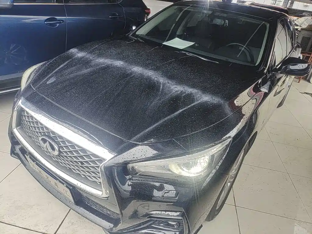 Infiniti Q50L 2015