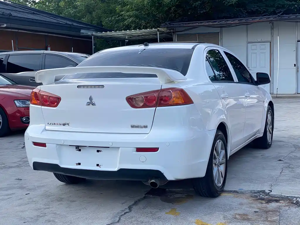 Mitsubishi Lancer EX 2013 — фото 13