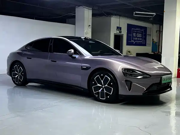 Xiaomi SU7 2024