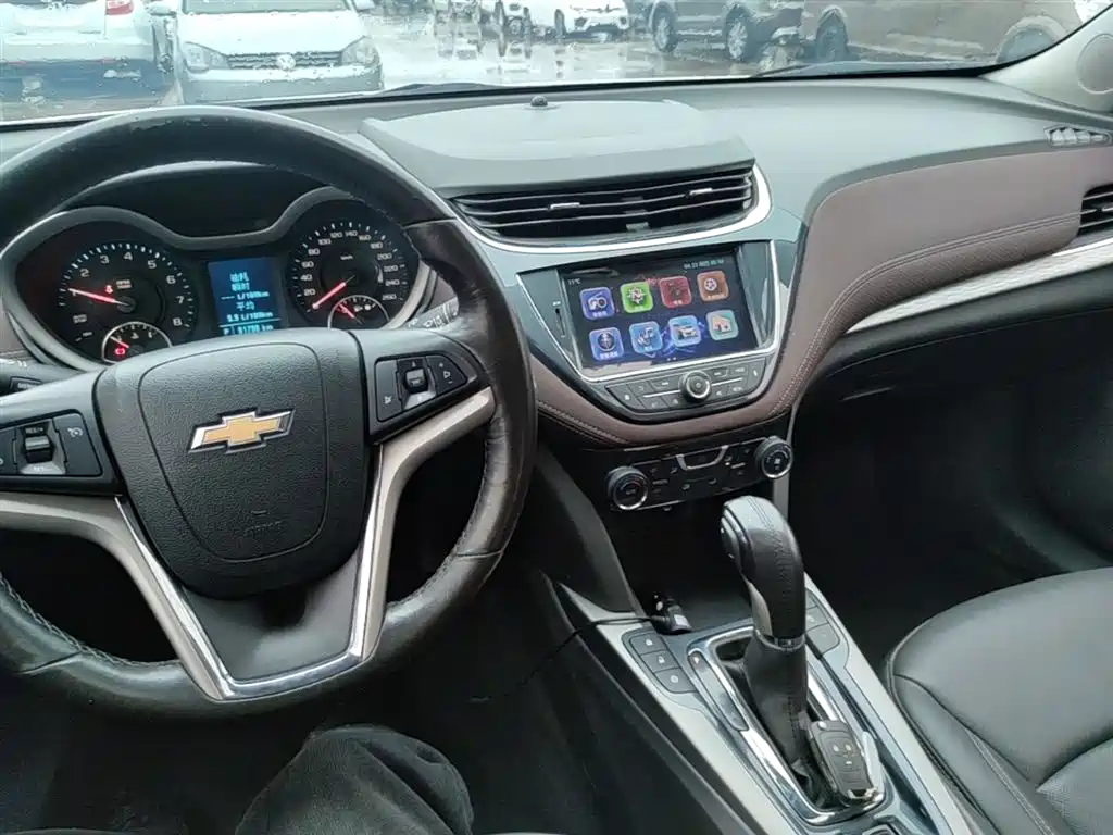 Chevrolet Malibu 2018 — фото 13