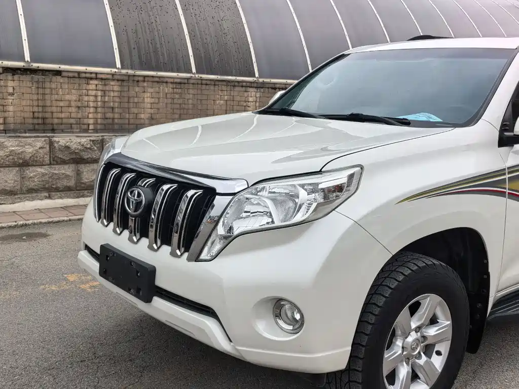 Toyota Prado 2017 — фото 6