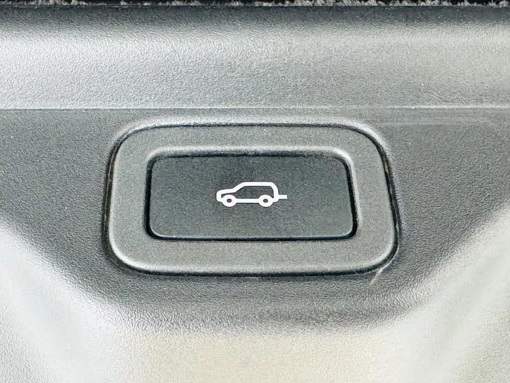 Land Rover Range Rover 2021 — фото 31