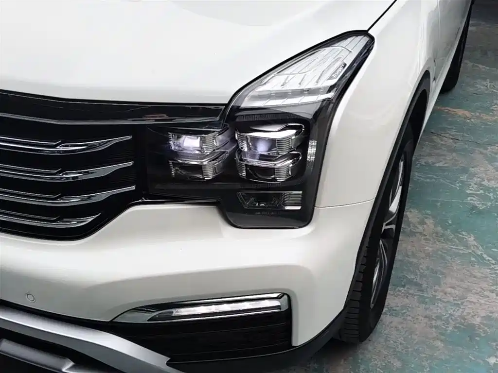 GAC Motor Trumpchi GS8 2017 — фото 24