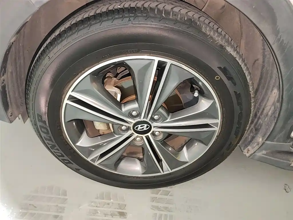 Hyundai ix25 2015 — фото 23