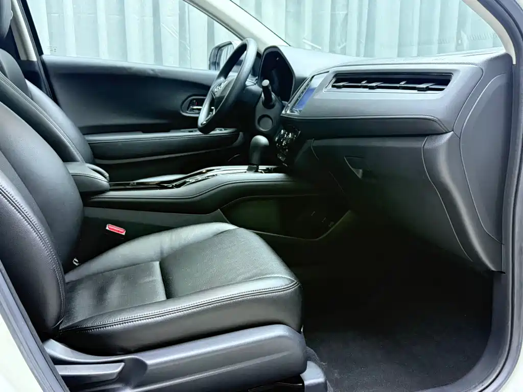 Honda Vezel 2022 — фото 19