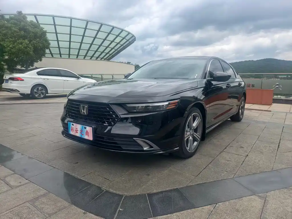 Honda Accord 2024 — фото 1