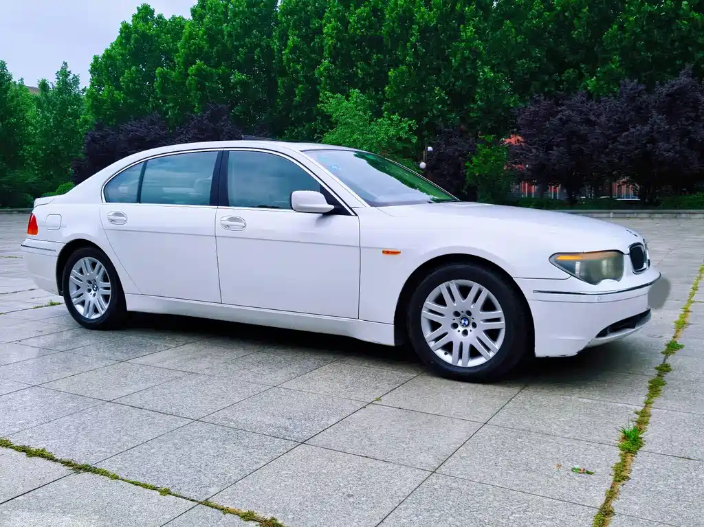 BMW 7 Series 2005 — фото 11