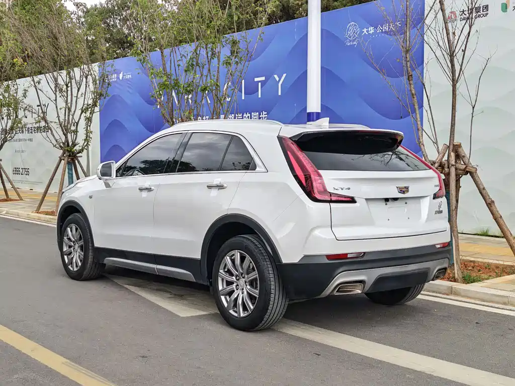 Cadillac XT4 2019 — фото 4