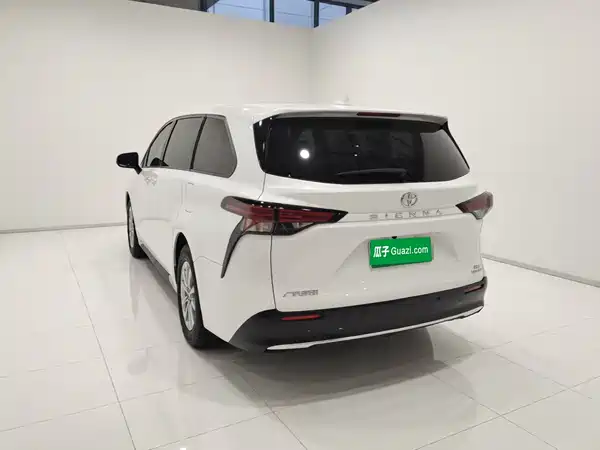Toyota Sienna 2022