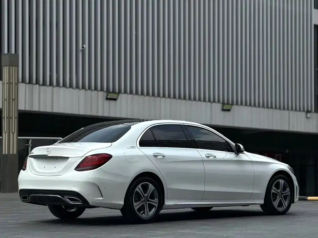 Mercedes-Benz C-Class 2020 — фото 12