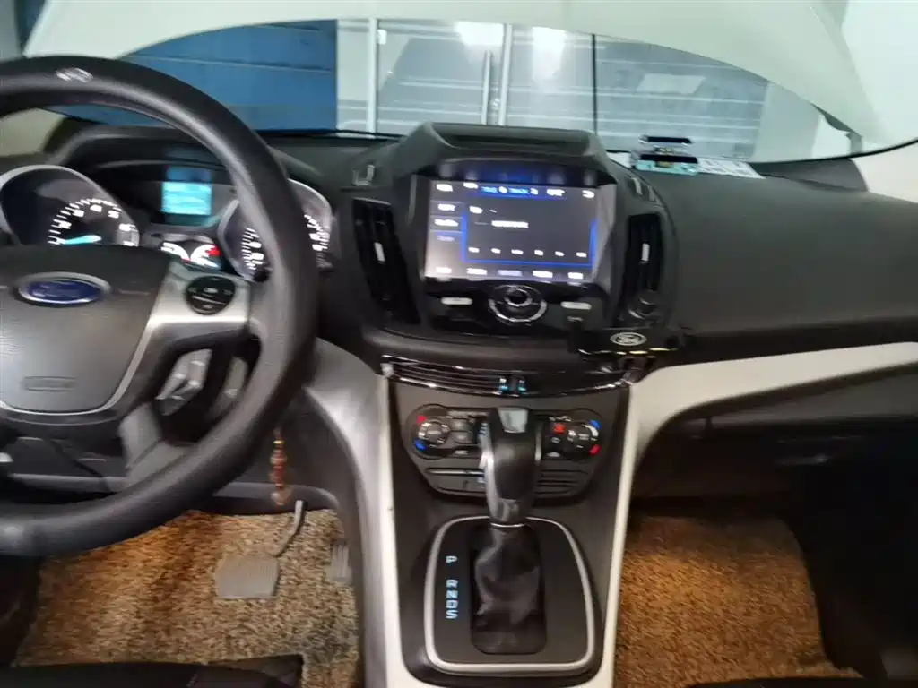 Ford Kuga 2014 — фото 13