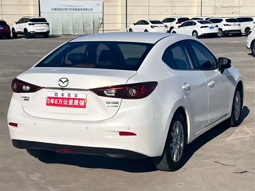 Mazda 3 Axela 2017 — фото 6