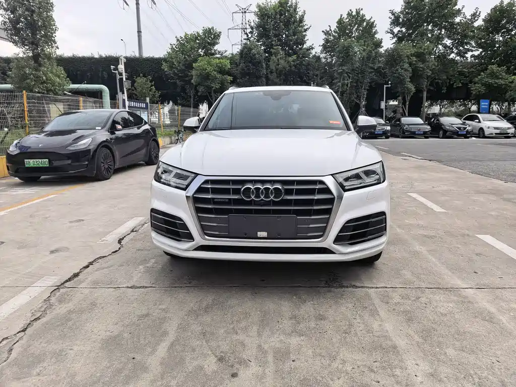 Audi Q5L 2019