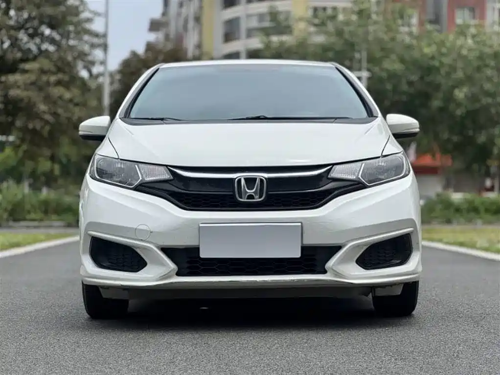 Honda Fit 2018 — фото 2