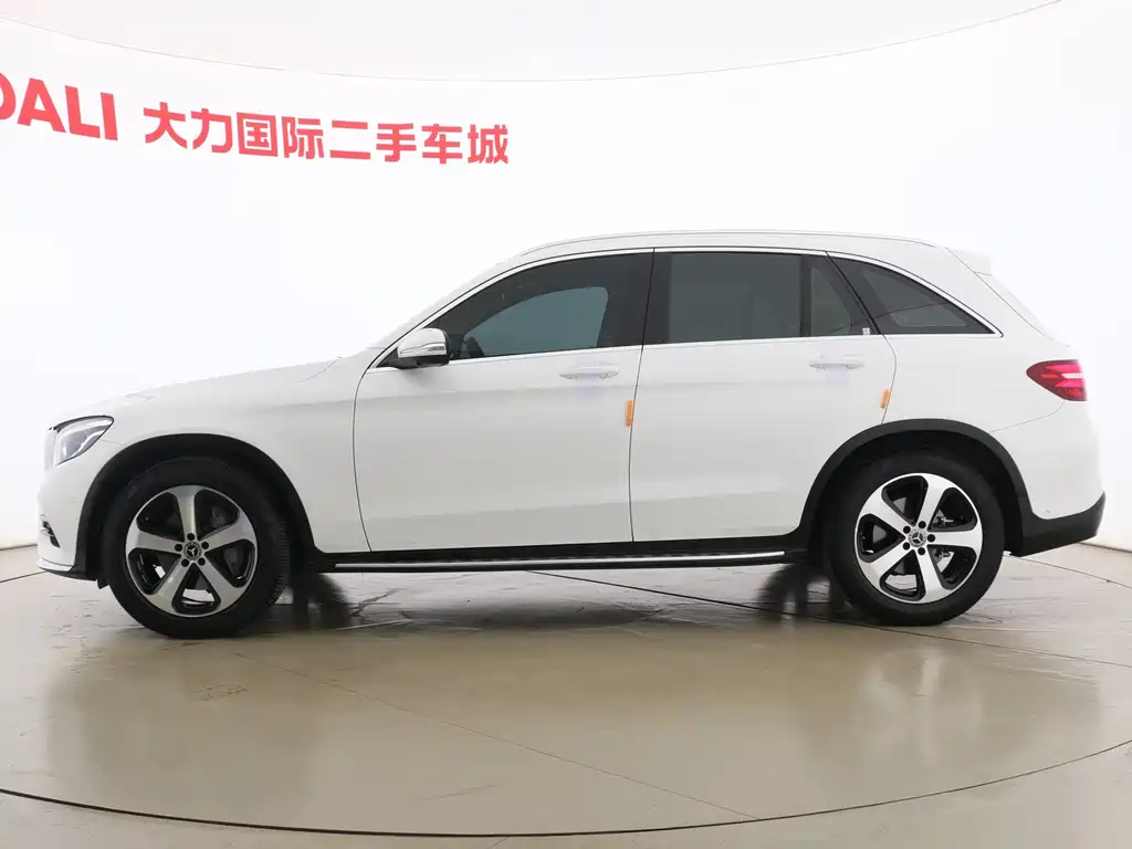 Mercedes-Benz GLC 2019 — фото 11