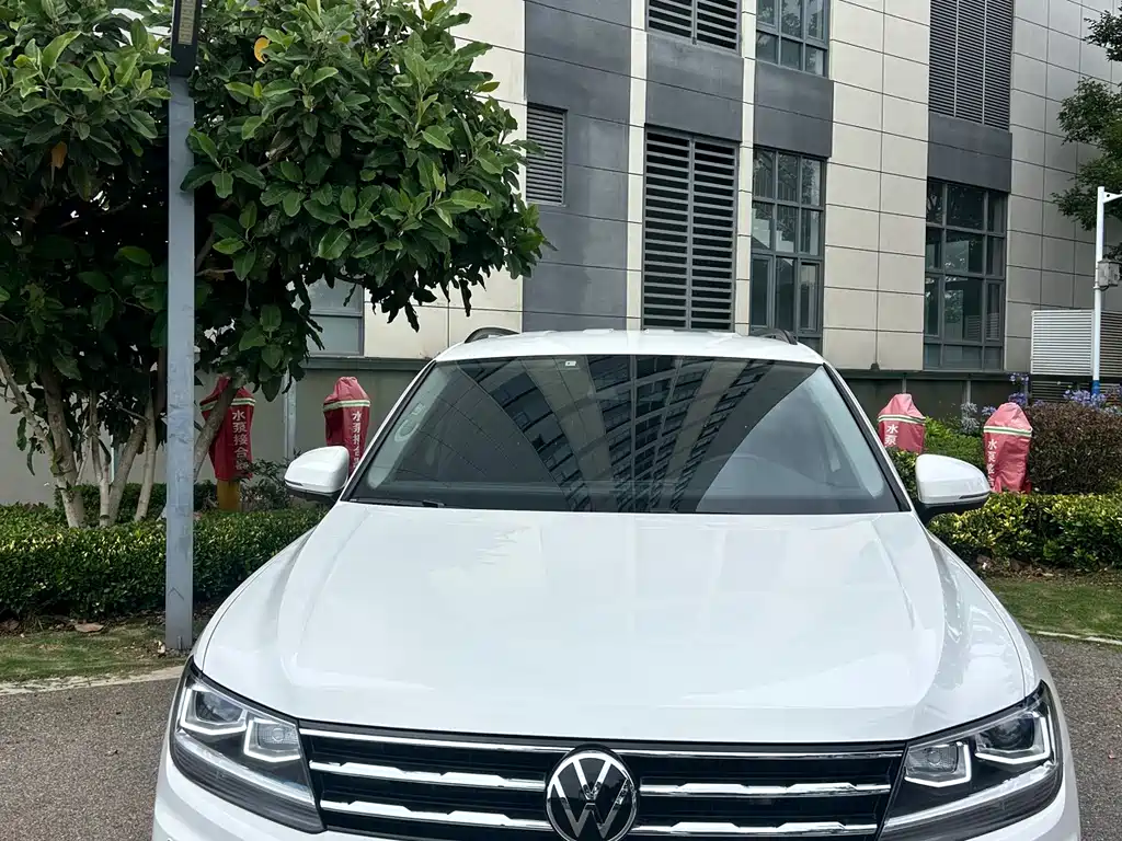 Volkswagen Tiguan L 2021 — фото 5