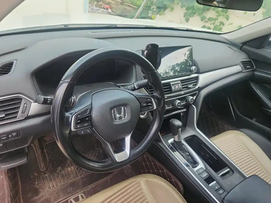 Honda Inspire 2020 — фото 12