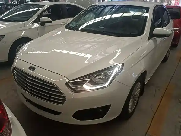 Ford Escort 2015