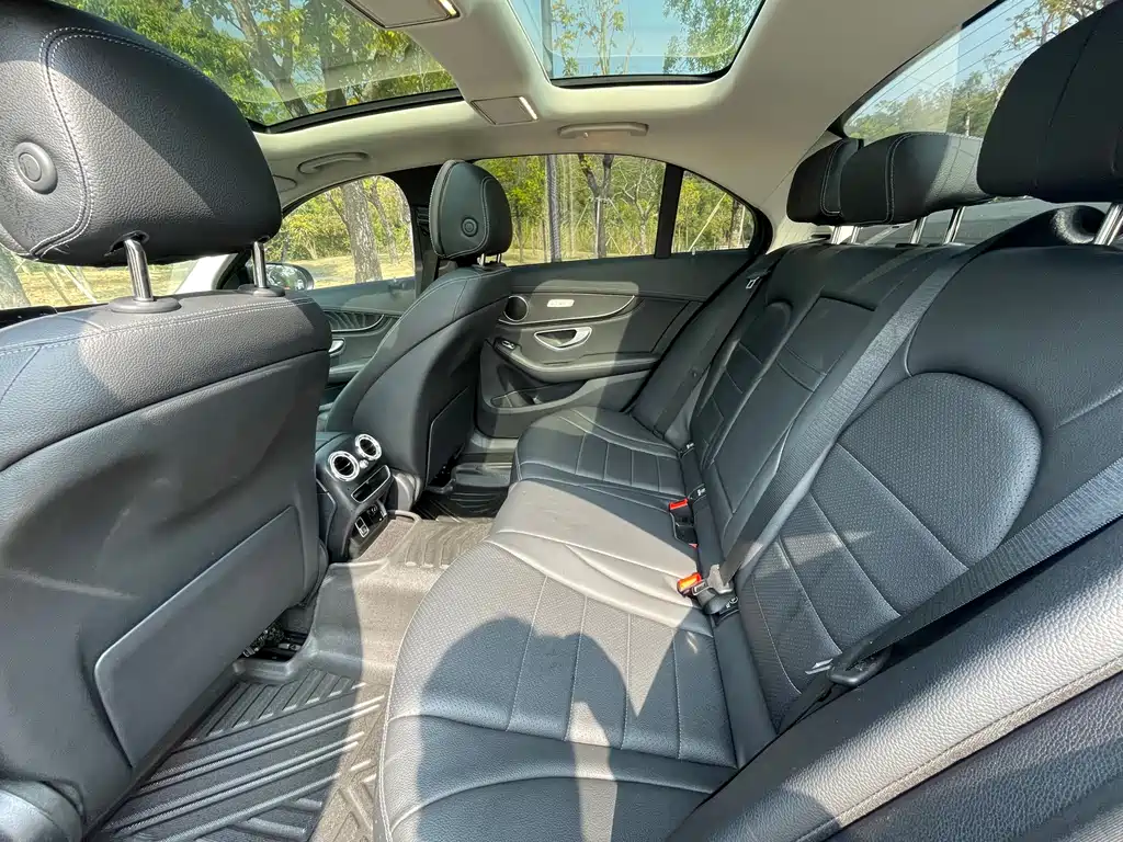 Mercedes-Benz C-Class 2019 — фото 6