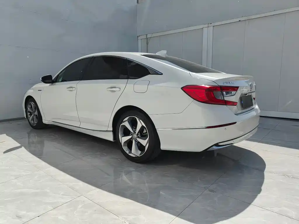 Honda Accord 2020 — фото 9