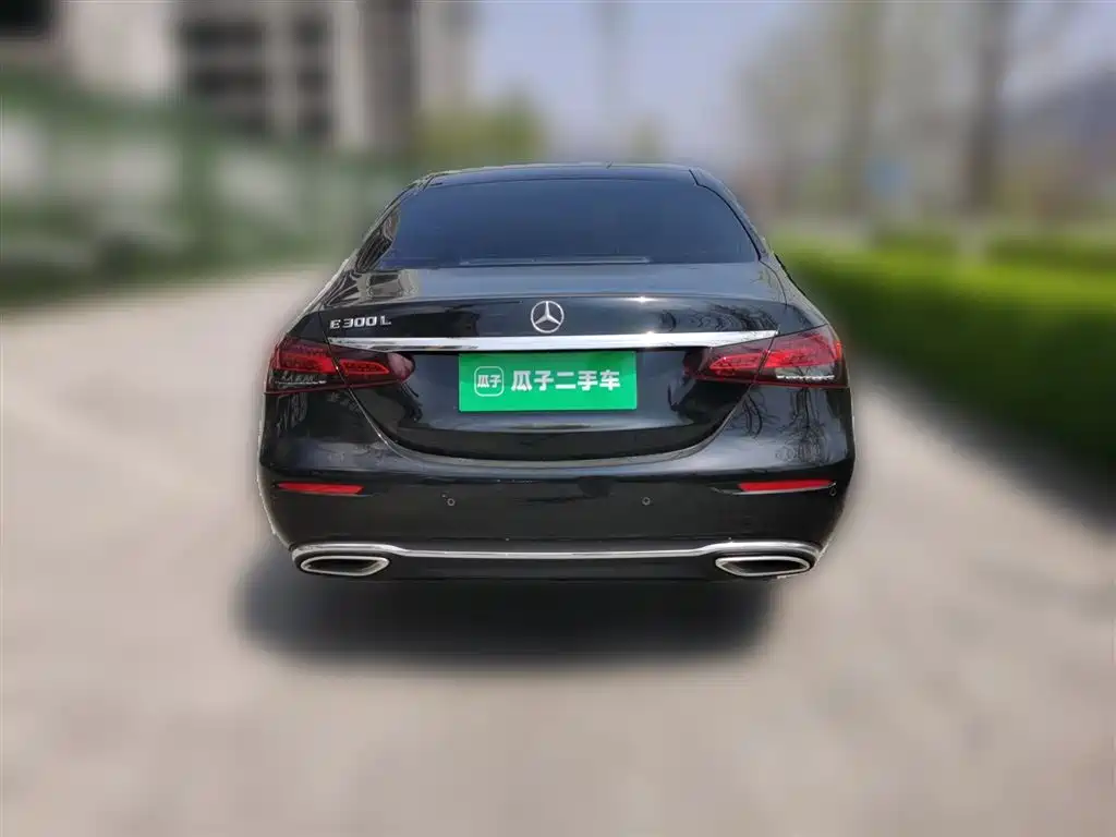 Mercedes-Benz E-Class 2023 — фото 4
