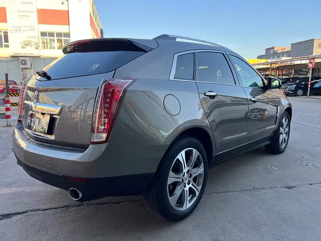 Cadillac SRX 2012 — фото 13