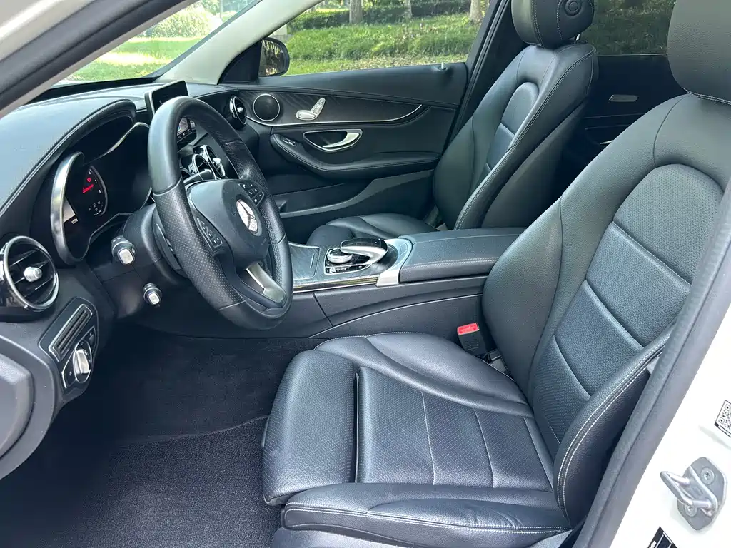 Mercedes-Benz C-Class 2018 — фото 12